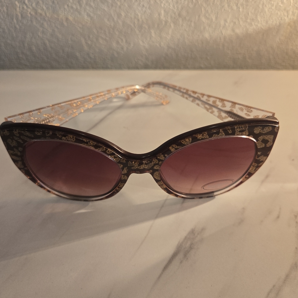 SB1 -Bebe Leopard Print Sunglasses - Burgandy and Gold - Picture 2 of 9